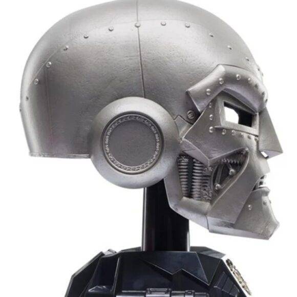 Dr Doom Helmet3 580x580